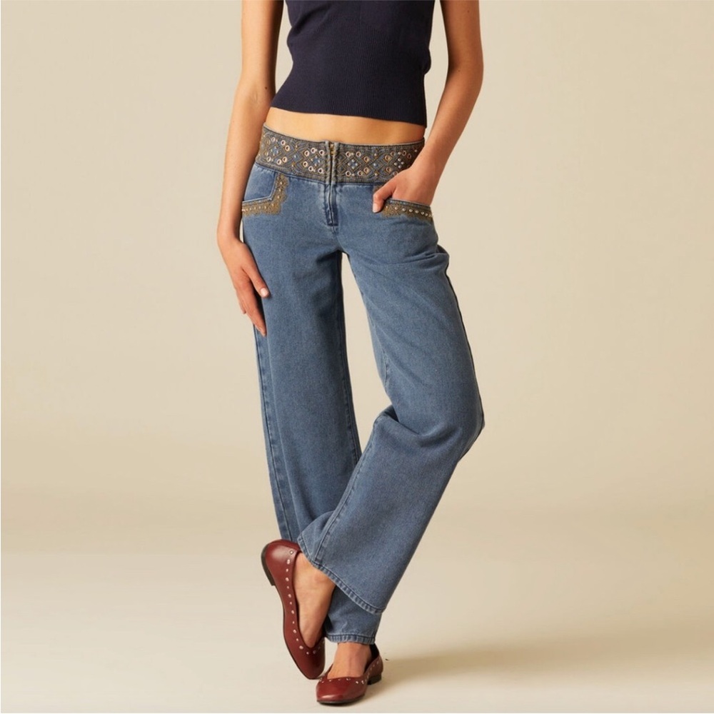 NICOLI Straight Leg Blue Jeans with Gold Accents